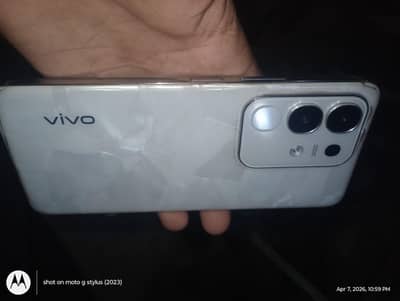 vivo y29 ram 8.128 condition 10by10ha urgent sall Karna ha