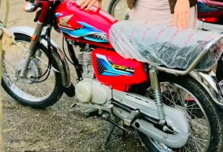 مجھے جھنگ باہتر  میں  ہونڈا 125 چاہیے