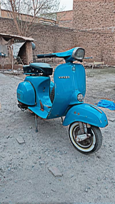 Vespa Urgent Sale
