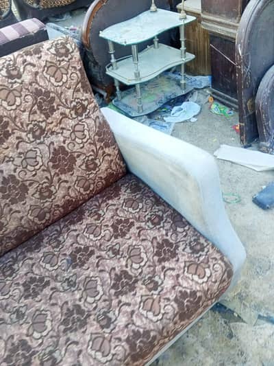 5 Seater sofa set for sale Gulistan e Joher price 20.000 03101188962
