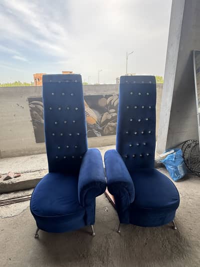 A gaint blue colour chairs