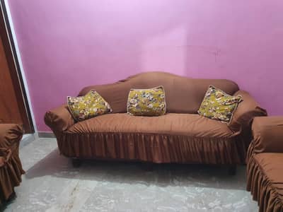 5 seater sofa set with  table