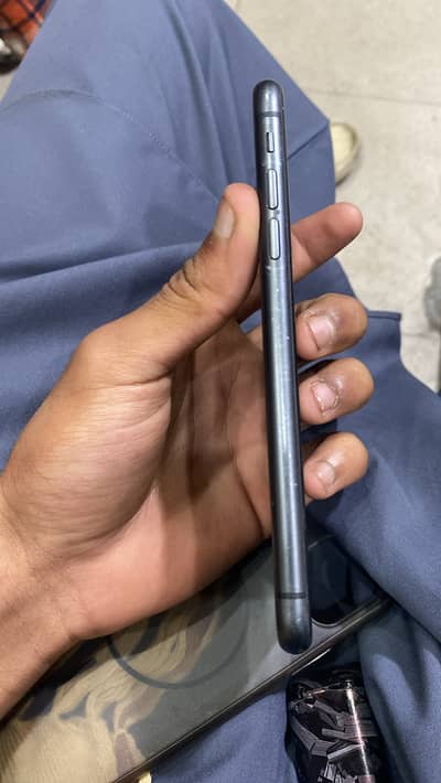 iPhone 11 03091547663 Whattsapp