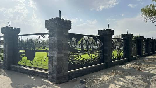 Pakistan's 1st Ever Spanish Farmhouse Society