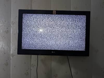 LG 32inch LCD very less used not opened or repaired