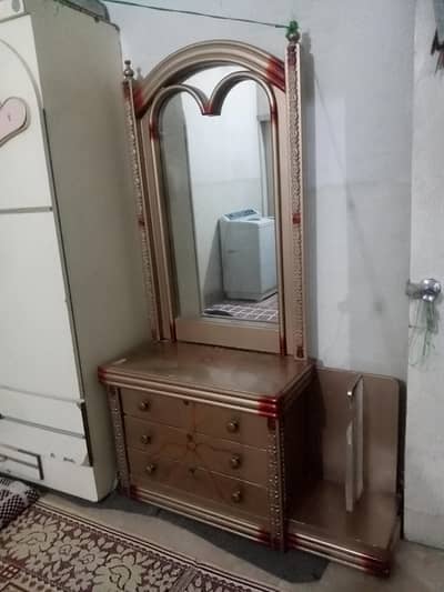 Dressing table for sale