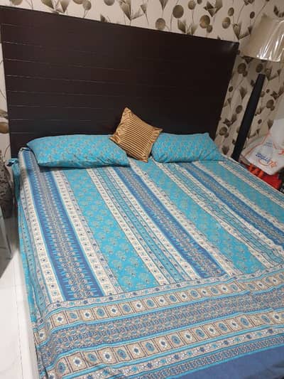 King size bed with mattress