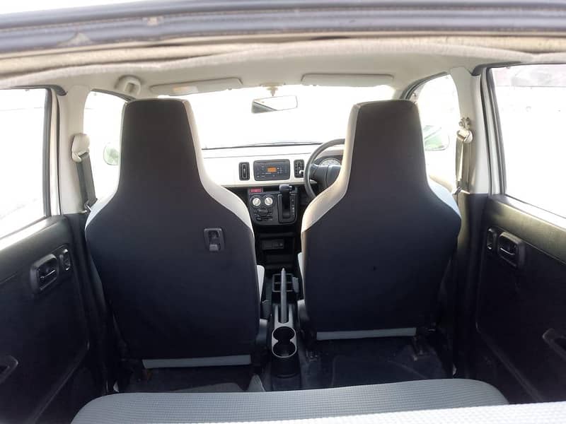 مزید معلومات کیلئے کال نمبر پر رابطہ کیجئے 4