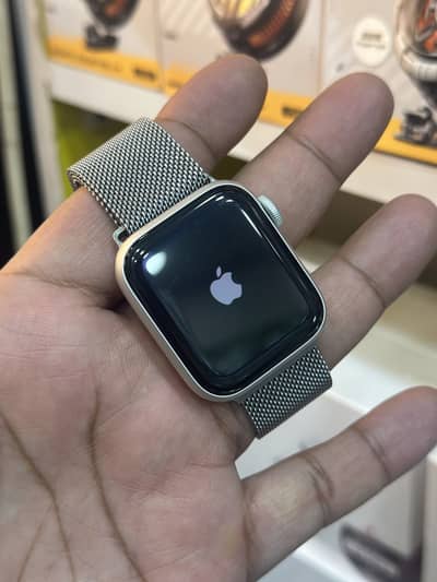 Apple Watch series 5 40mm silver good condition