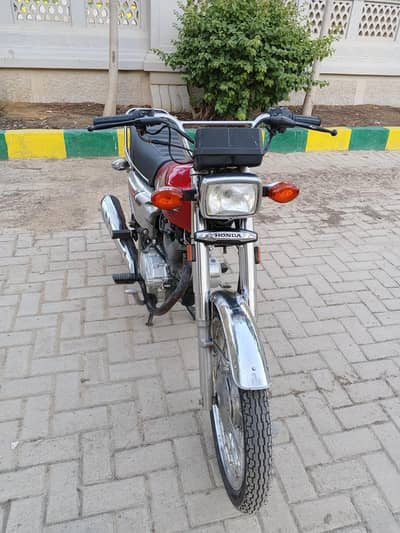 Honda CG 125 special edition 5 gair condition 10/9