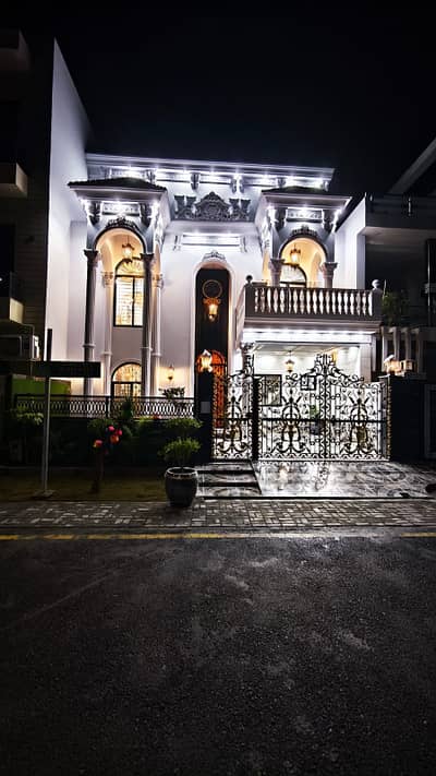 Brand New 7 Marla Double Unit House Available For Sale In Block E Dream Gardens