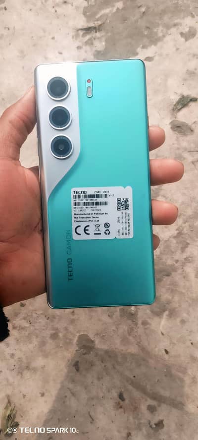 Tecno camnon 40 pro 10 by 10