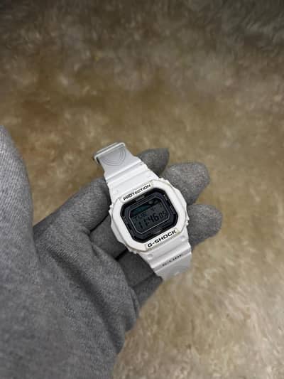 Casio g shock dw-5600