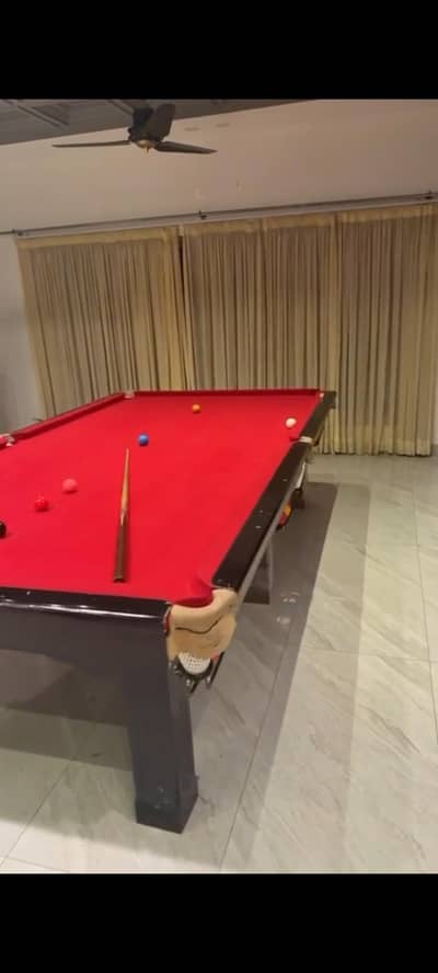5/10 Snooker Table home use for sale Urgent