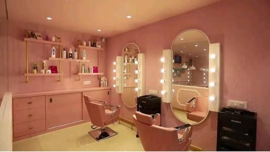 spa & saloon females need