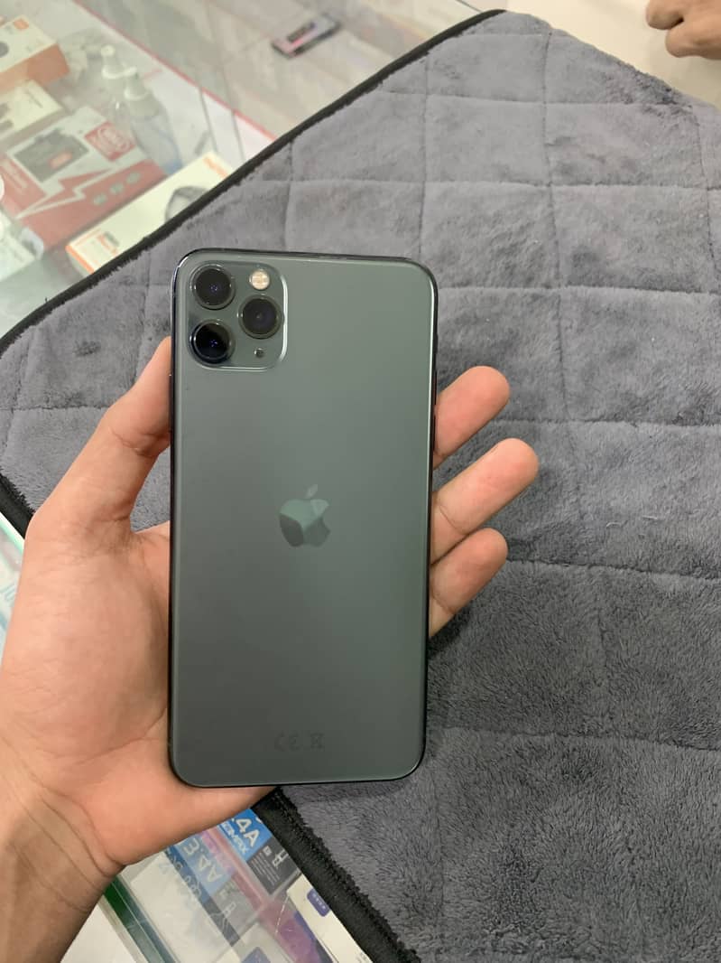 iPhone 11 Pro Max 0