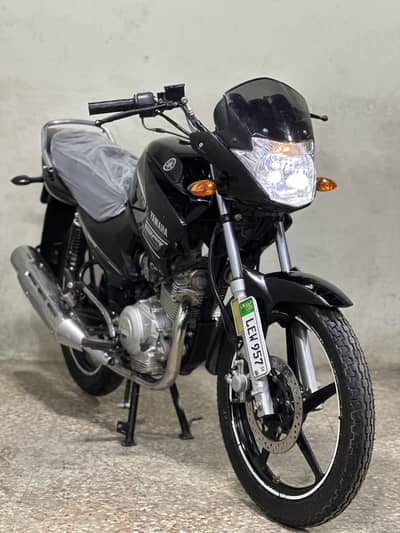 Yamaha ybr125cc 2016 model ( japniess model )