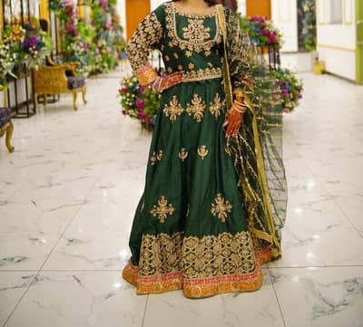 Mehndi lehnga choli