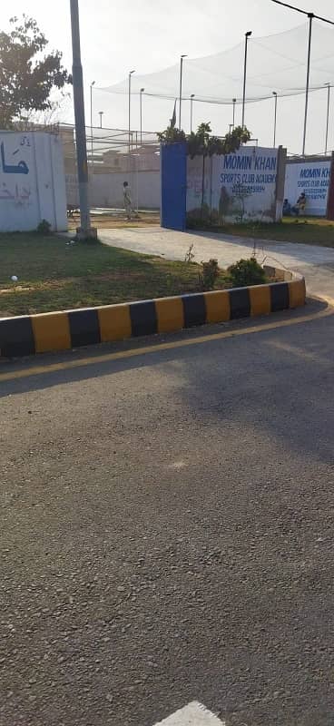 Open Plot 600sq. yards At 150ft Road Soomra Society.