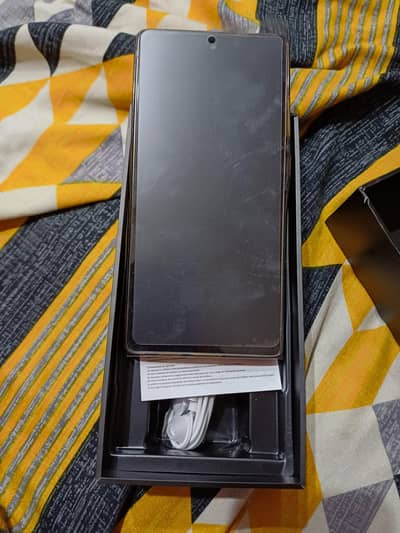 samsung 25 5g 4/64 only diba open non PTA UK se aya ha sims ni dali