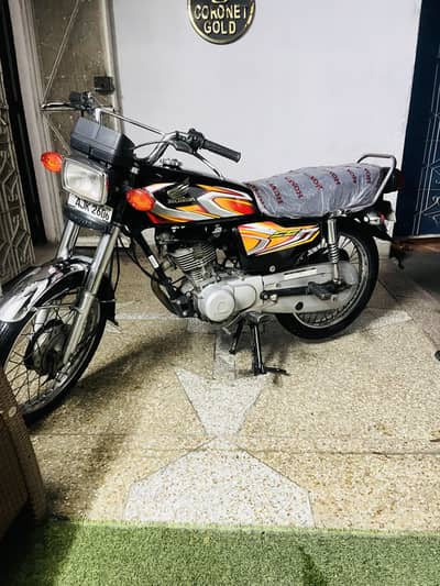 Honda CG125.22/23 Brand New . . Engine pack . Total Genuine. . low mileage