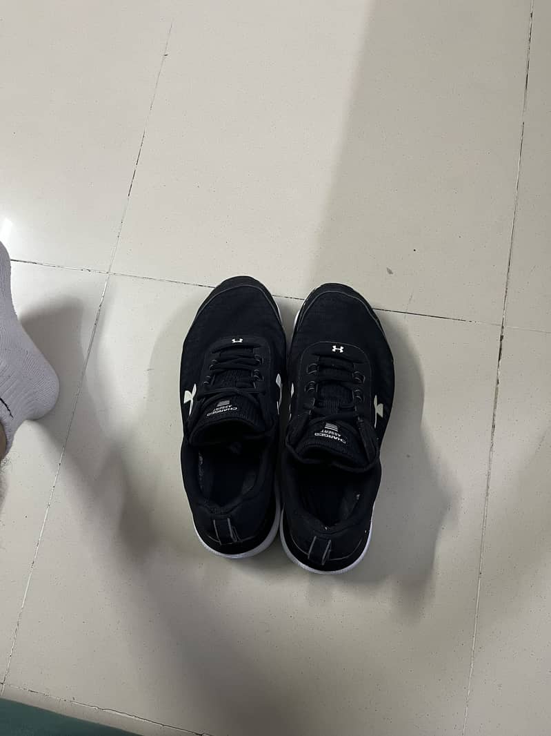 Under armour charged assert 8 7