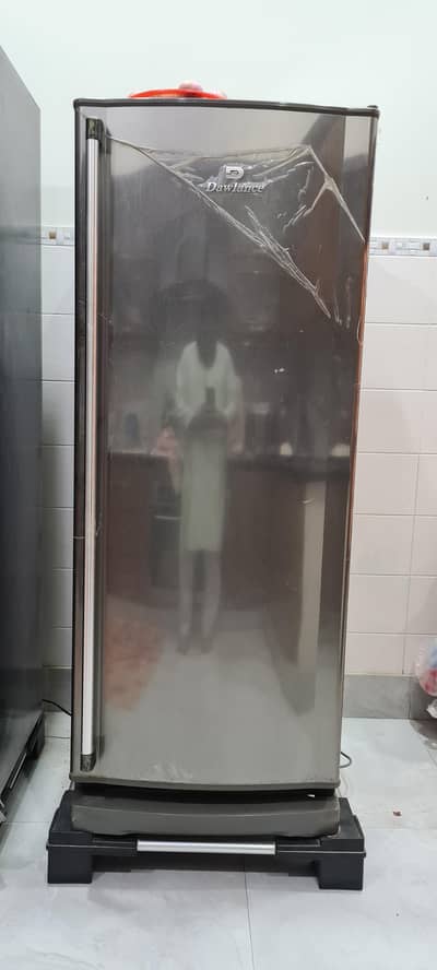 Dawlance Vertical Freezer Single Door