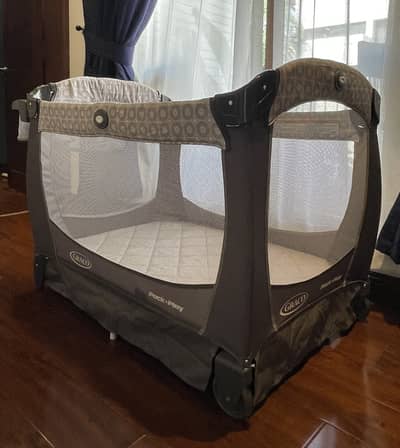 Graco pack n play crib / cot
