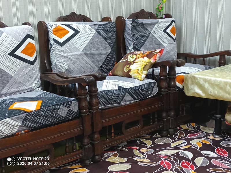 فائیو سیٹر صوفہ 1