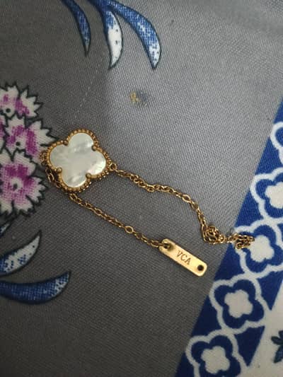 vancalef mother of perel breslet