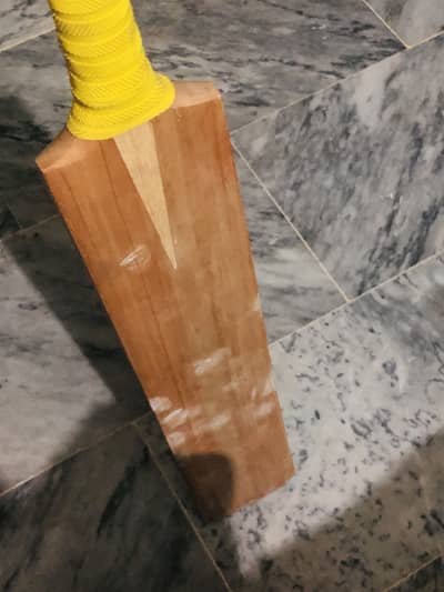 Metayyabhussain here I want to sold my cricket bat