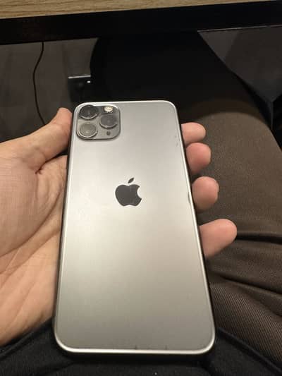 iPhone 11 pro for sale (Read Ad)