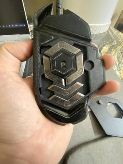 Logitech G502 hero gaming mouse