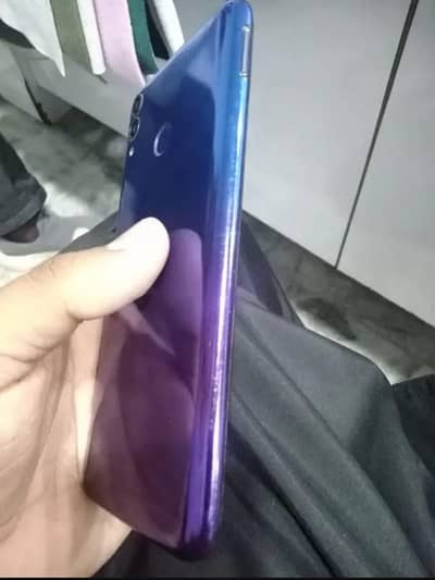 Honor 8c dual pta approved everything is working in good condition