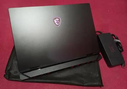 MSI Raider 18 Ai Ultra 9 285HX Rtx 5090 24 GB