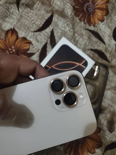 Iphone 16 Pro Max Dual physical factory unlocked 6 month time av