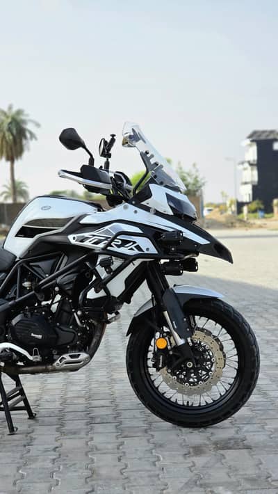 Benelli TRK 502X (2023) – Fully Loaded Tourer – Total Genuine