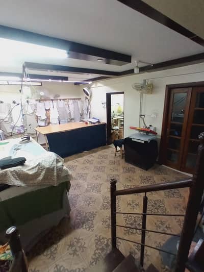 URGENT SALE 240 SQ YARD 100FT ROAD FACING BANGLOW FOR SALE IN SAIMA ARABIAN VILLAS