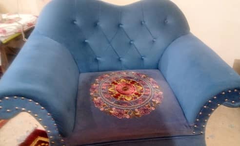 5-seater sofa set for sale.