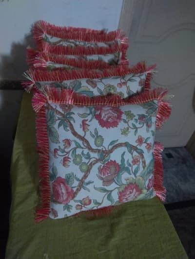6 cusions set for sofa and Dewan