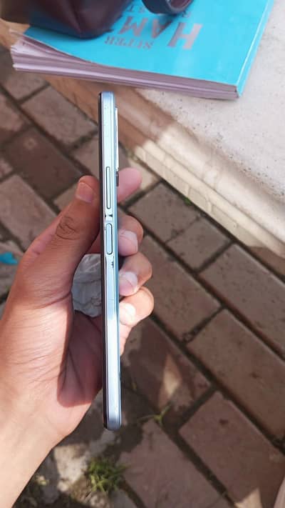 Vivo y33s 12 gb 128 gb