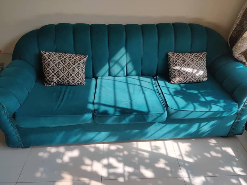 Complete Sofa set Almost New 4