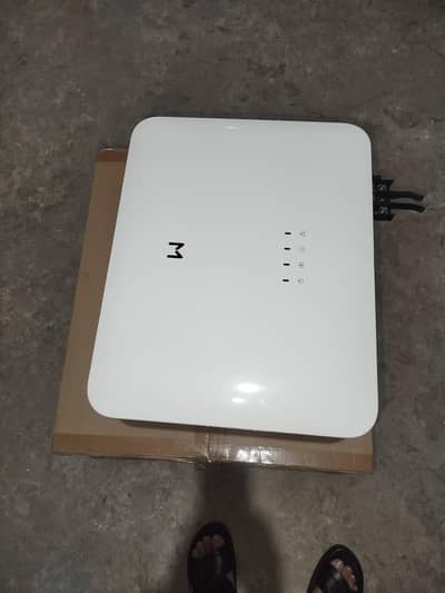 Goodwe 10KW On-Grid Solar Inverter | Brand New Box Pack | White