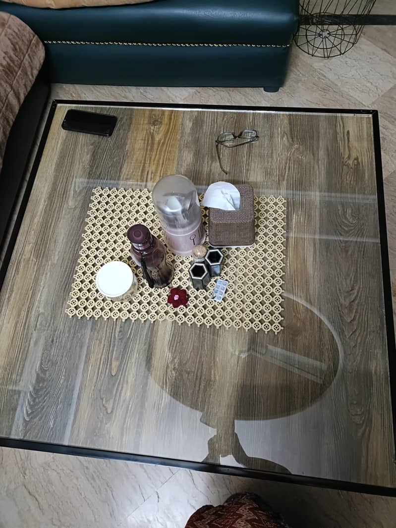 coffee table 0