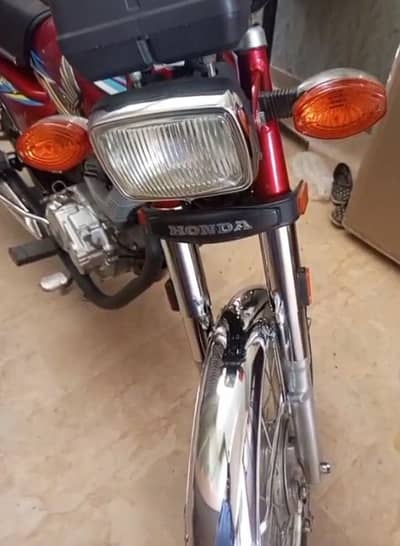 Honda CG 125 2017 call only WhatsApp on 0/3/2/9/3/6/8/3/3/8/0