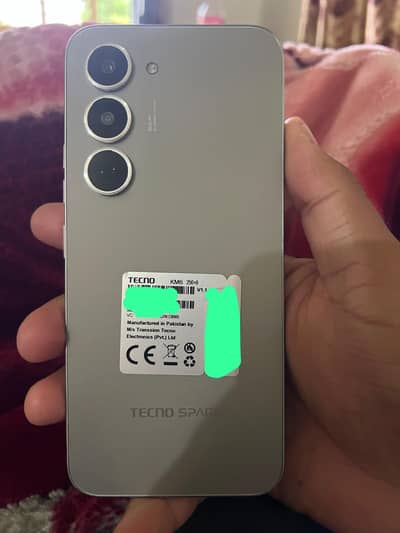 tecno spark 40 pro  8+8  256