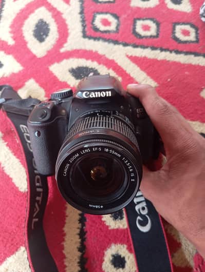 Canon 650D Camera with Original Lens – Best for Photography