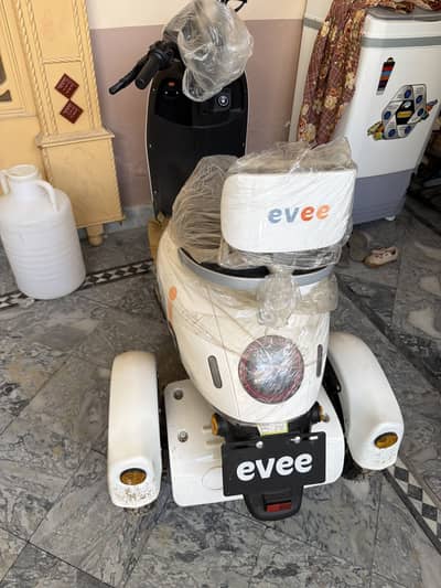 3 wheeler Evee brand new