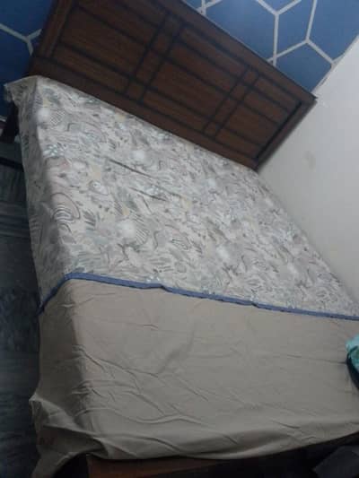 double bed with mattress