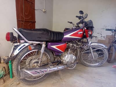 125 united urgent sale Not use Bike